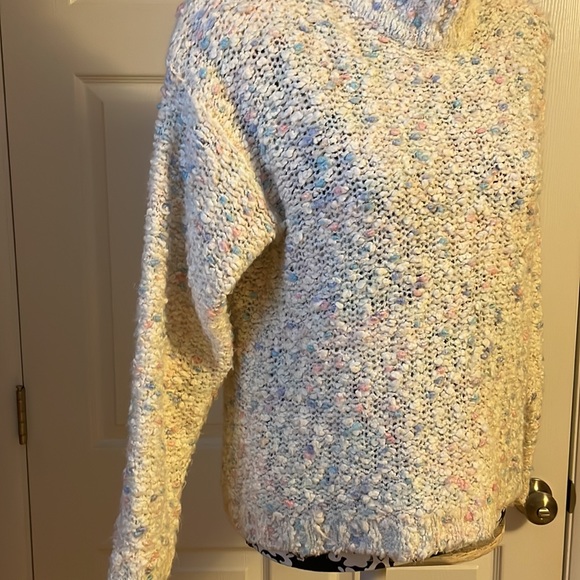 Popcorn Pastel Sweater - Picture 5 of 7